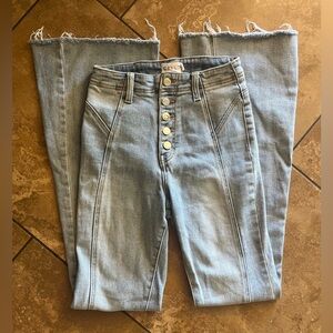 Cello Light Blue Flare Jeans
Size 3 
Length 31